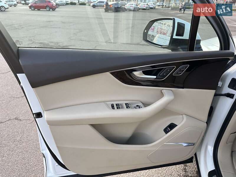 Внедорожник / Кроссовер Audi Q7 2017 в Полтаве фото 10 Внедорожник / Кроссовер Audi Q7 2017 в Полтаве