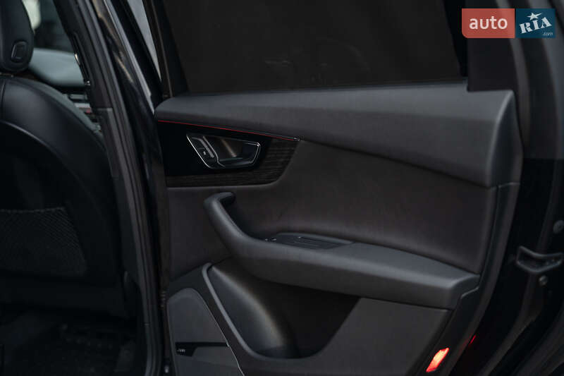 Внедорожник / Кроссовер Audi Q7 2016 в Черновцах фото 42 Внедорожник / Кроссовер Audi Q7 2016 в Черновцах