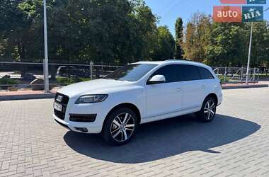 Внедорожник / Кроссовер Audi Q7 2013 в Кременчуге