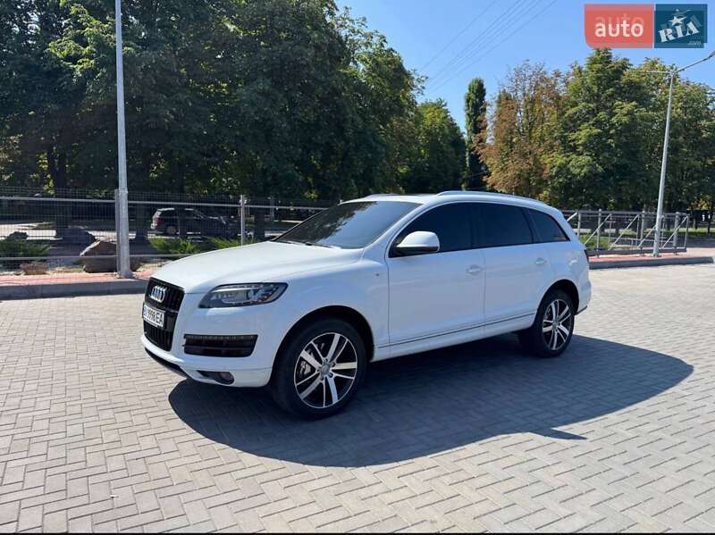 Audi Q7 2013