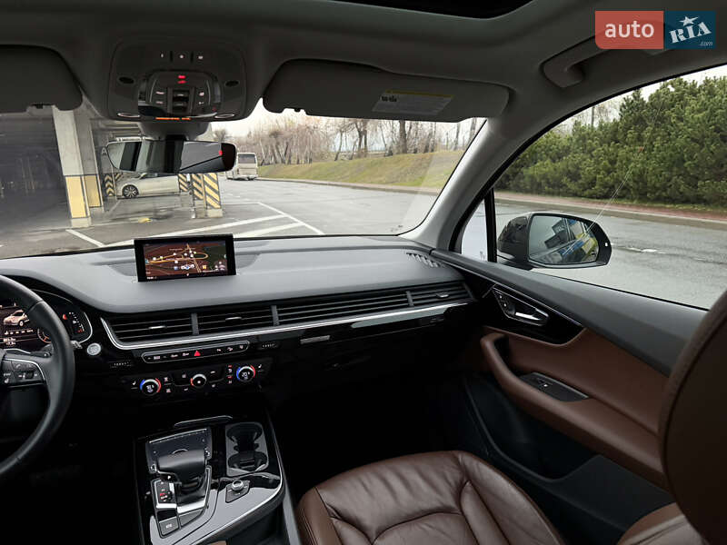 Внедорожник / Кроссовер Audi Q7 2017 в Киеве
