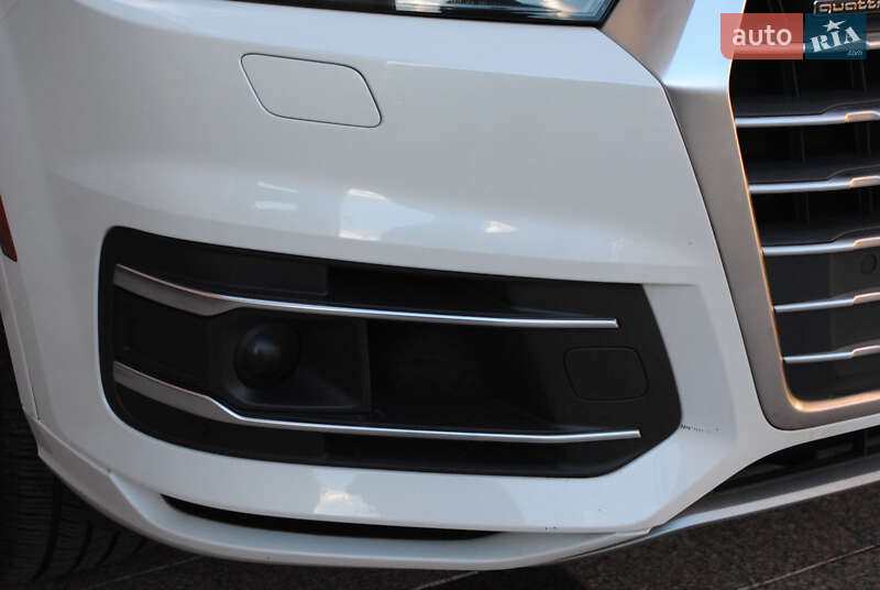 Внедорожник / Кроссовер Audi Q7 2016 в Тячеве