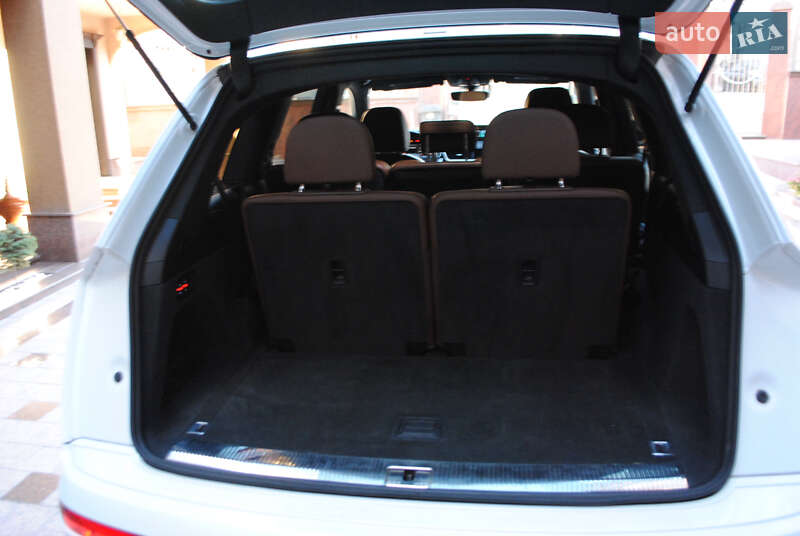 Внедорожник / Кроссовер Audi Q7 2016 в Тячеве