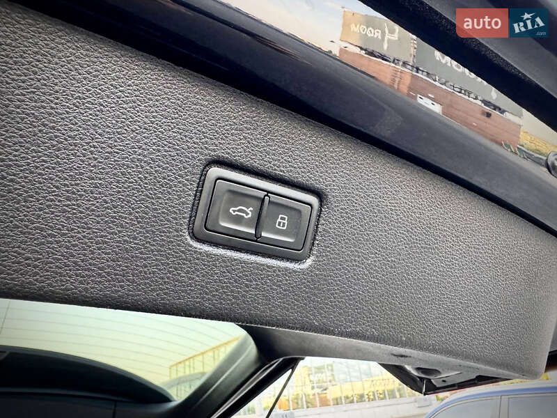 Позашляховик / Кросовер Audi Q7 2018 в Києві