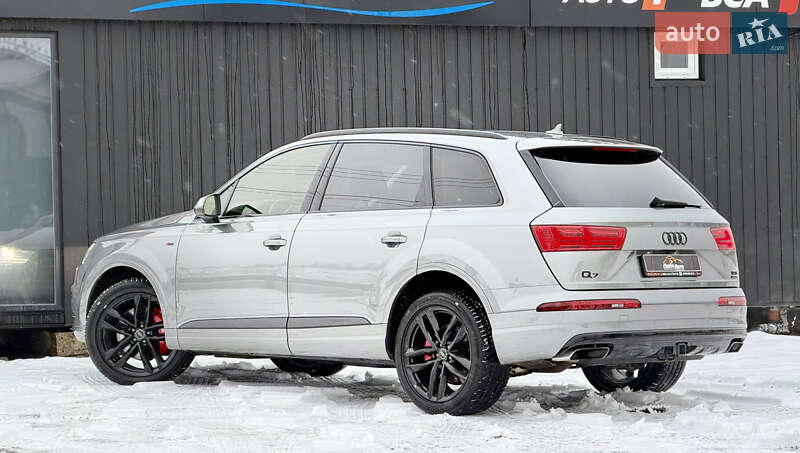 Позашляховик / Кросовер Audi Q7 2018 в Львові