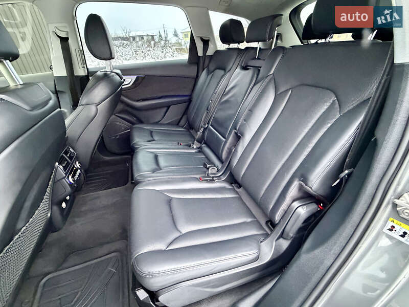 Позашляховик / Кросовер Audi Q7 2018 в Львові