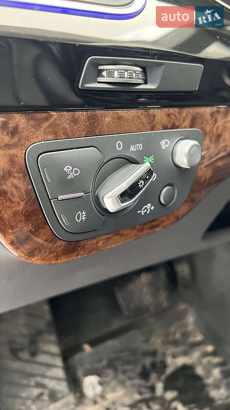 Позашляховик / Кросовер Audi Q7 2017 в Львові