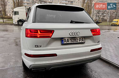 Внедорожник / Кроссовер Audi Q7 2016 в Киеве