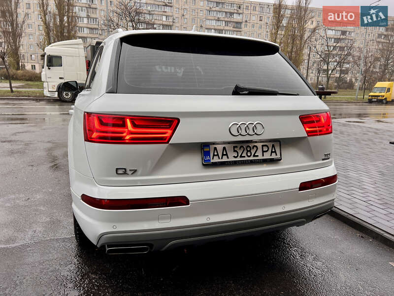 Внедорожник / Кроссовер Audi Q7 2016 в Киеве фото 4 Внедорожник / Кроссовер Audi Q7 2016 в Киеве