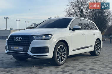 Позашляховик / Кросовер Audi Q7 2017 в Дніпрі