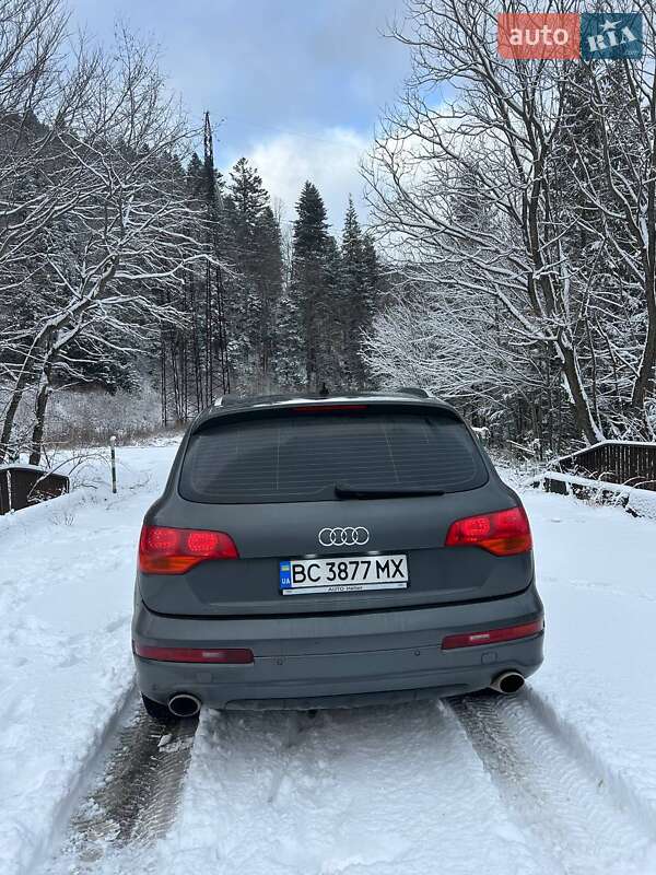 Позашляховик / Кросовер Audi Q7 2007 в Калуші