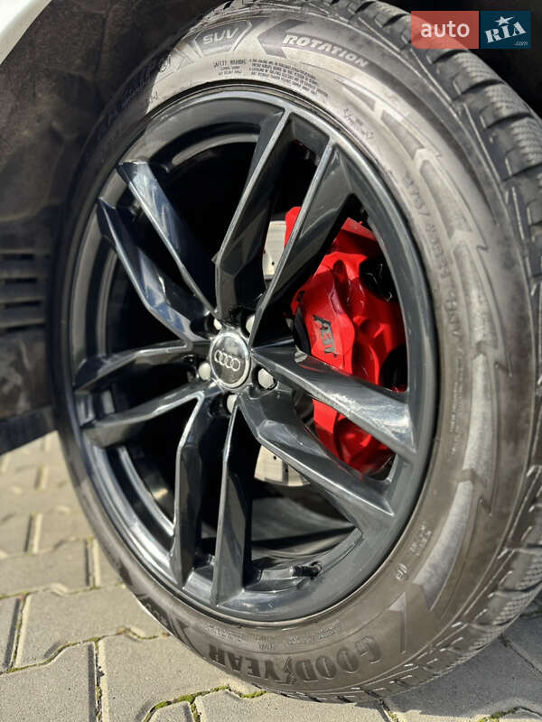 Внедорожник / Кроссовер Audi Q7 2016 в Тернополе