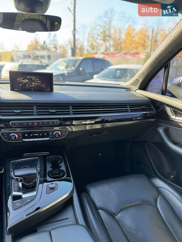 Внедорожник / Кроссовер Audi Q7 2016 в Тернополе