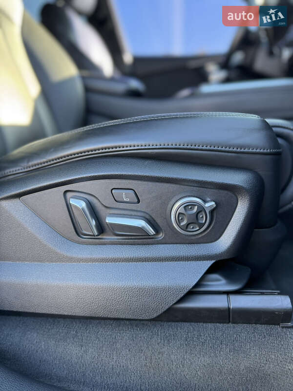 Внедорожник / Кроссовер Audi Q7 2016 в Тернополе