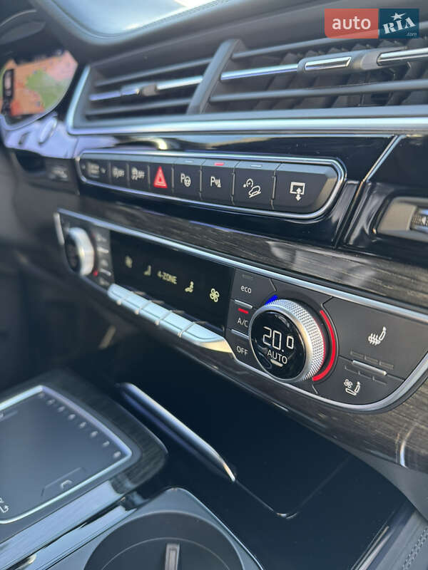 Внедорожник / Кроссовер Audi Q7 2016 в Тернополе