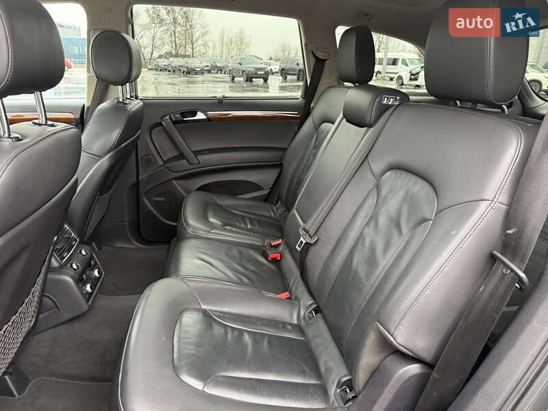 Позашляховик / Кросовер Audi Q7 2015 в Києві