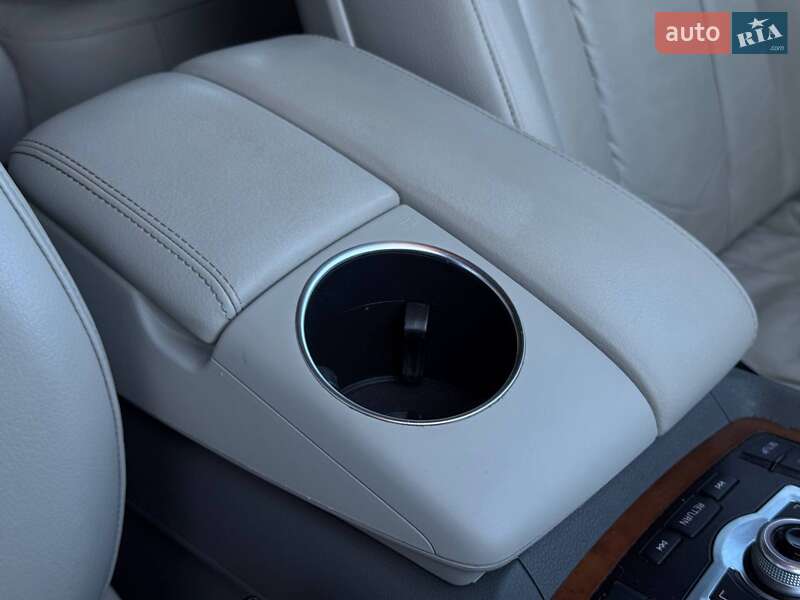 Позашляховик / Кросовер Audi Q7 2014 в Рівному