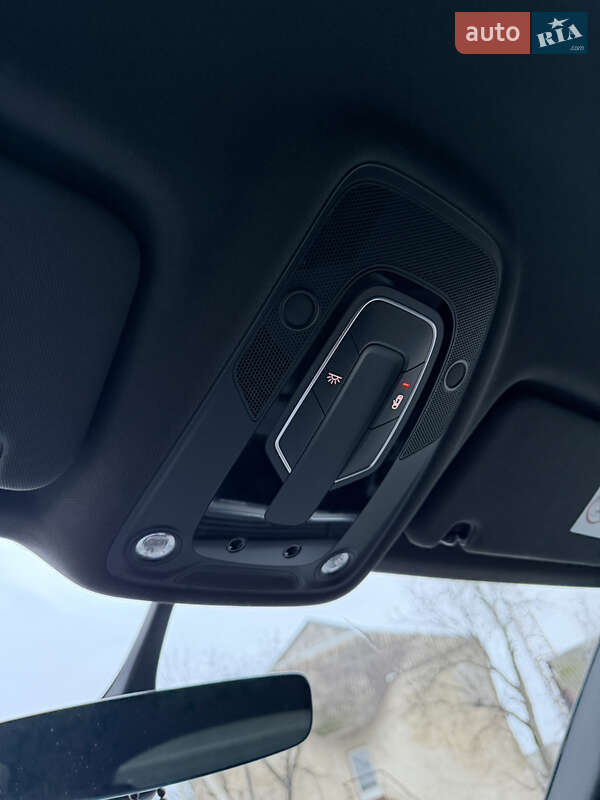 Позашляховик / Кросовер Audi Q7 2017 в Іршаві