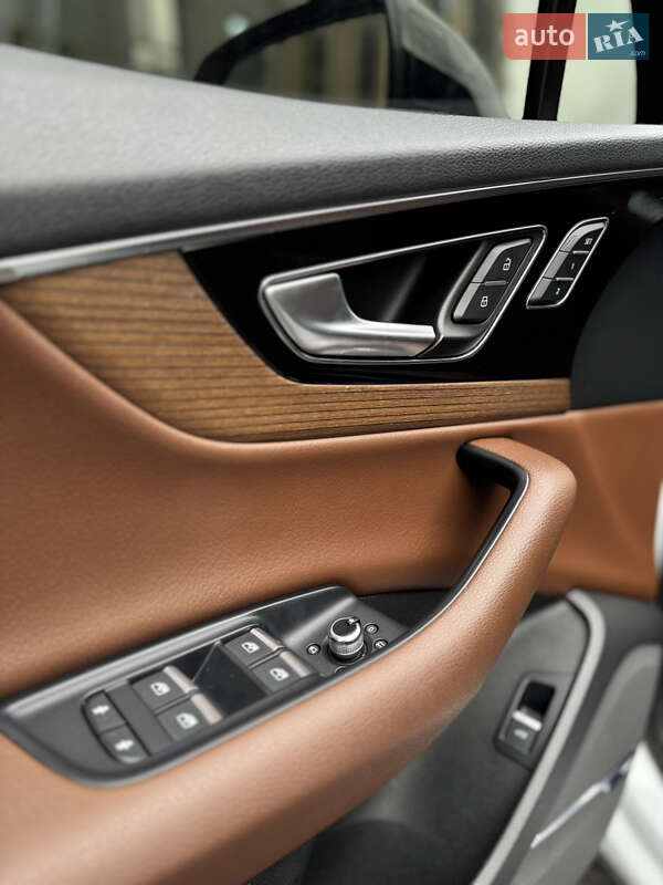 Внедорожник / Кроссовер Audi Q7 2017 в Киеве фото 17 Внедорожник / Кроссовер Audi Q7 2017 в Киеве