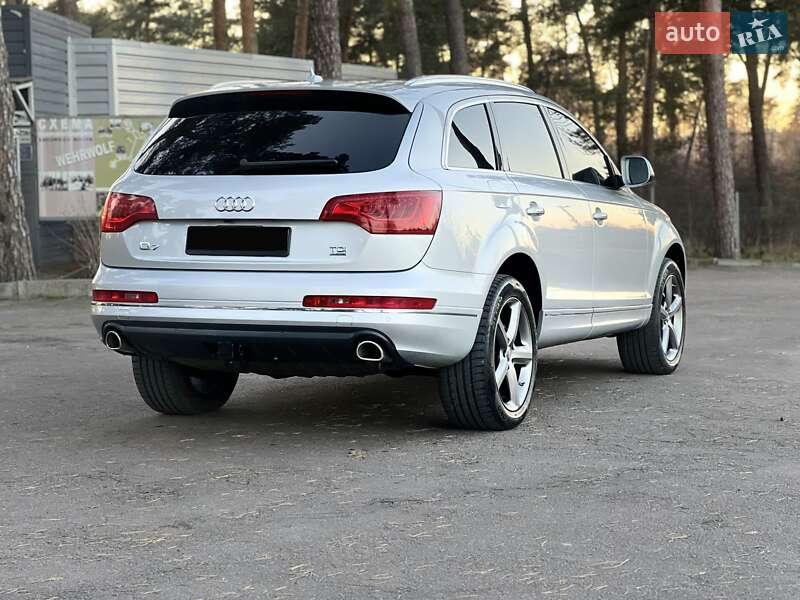Позашляховик / Кросовер Audi Q7 2013 в Вінниці