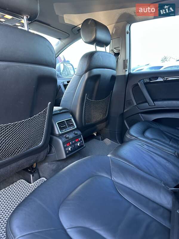 Внедорожник / Кроссовер Audi Q7 2009 в Смеле