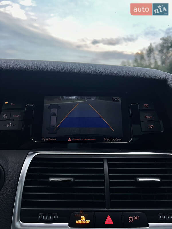 Позашляховик / Кросовер Audi Q7 2015 в Києві