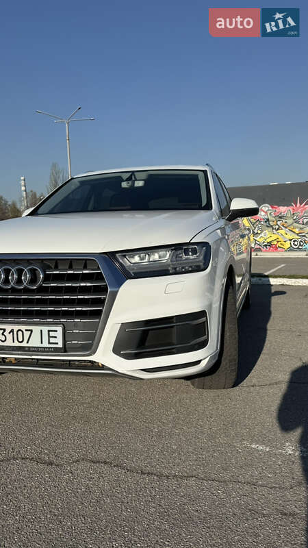 Внедорожник / Кроссовер Audi Q7 2016 в Киеве фото 3 Внедорожник / Кроссовер Audi Q7 2016 в Киеве