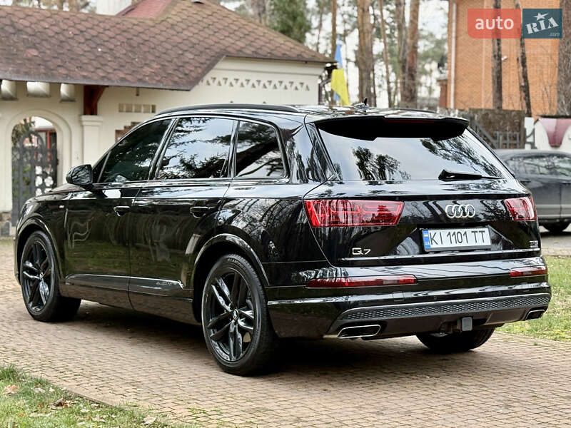 Внедорожник / Кроссовер Audi Q7 2018 в Киеве фото 2 Внедорожник / Кроссовер Audi Q7 2018 в Киеве