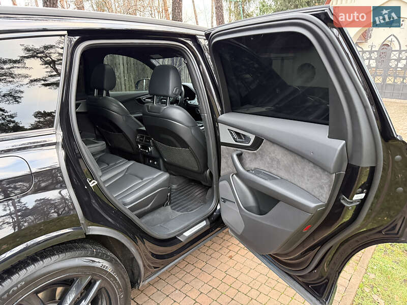 Внедорожник / Кроссовер Audi Q7 2018 в Киеве фото 119 Внедорожник / Кроссовер Audi Q7 2018 в Киеве