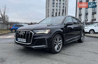Внедорожник / Кроссовер Audi Q7 2019 в Киеве