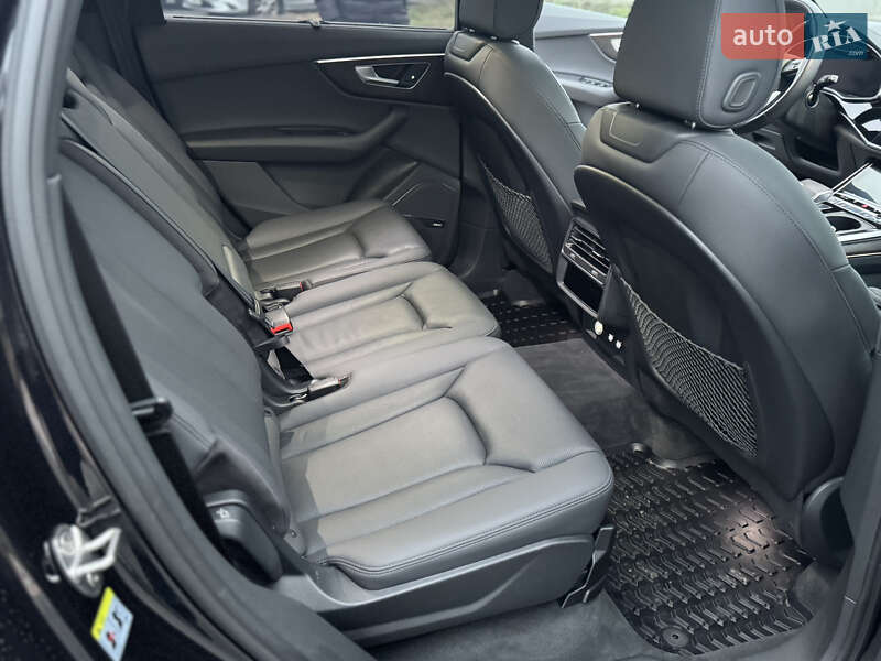 Внедорожник / Кроссовер Audi Q7 2019 в Киеве фото 36 Внедорожник / Кроссовер Audi Q7 2019 в Киеве