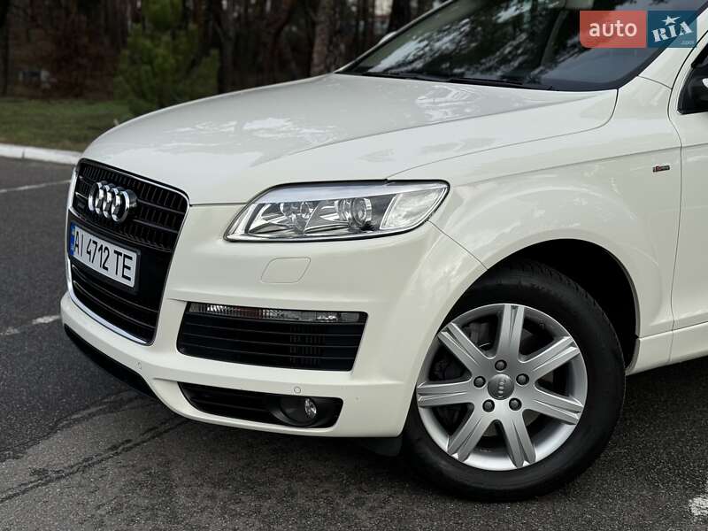 Внедорожник / Кроссовер Audi Q7 2009 в Киеве