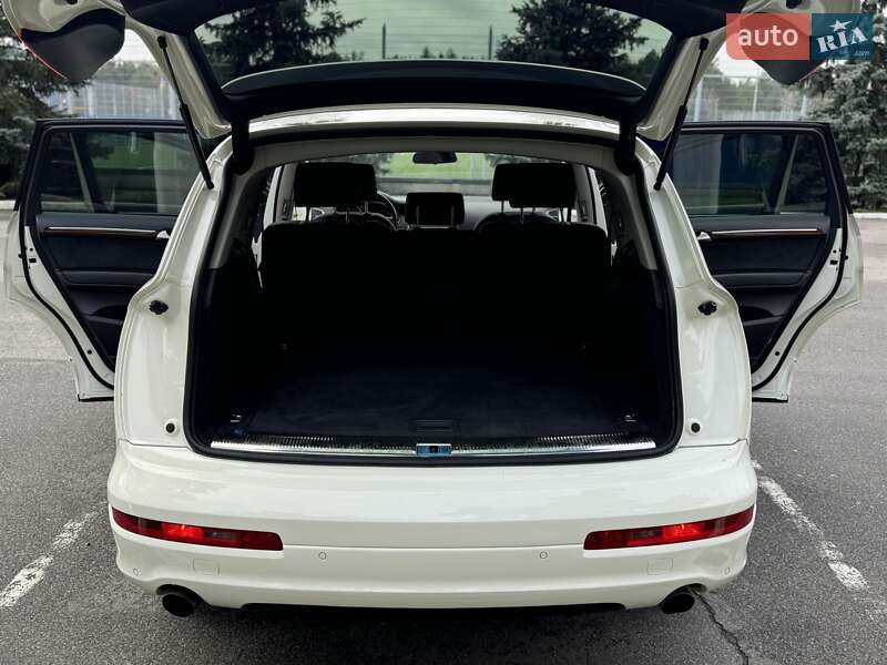 Внедорожник / Кроссовер Audi Q7 2009 в Киеве
