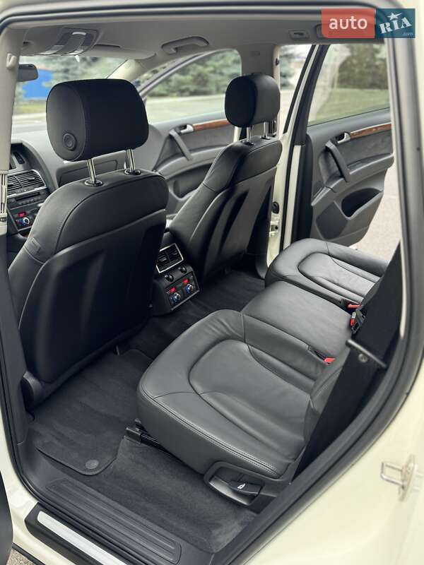 Внедорожник / Кроссовер Audi Q7 2009 в Киеве