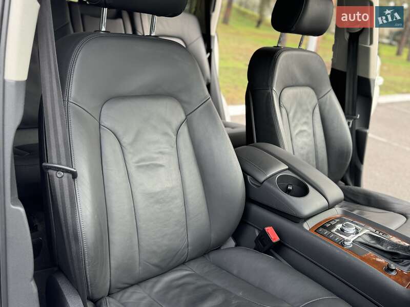 Внедорожник / Кроссовер Audi Q7 2009 в Киеве