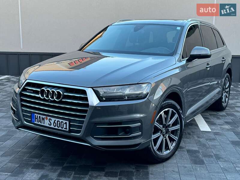 Внедорожник / Кроссовер Audi Q7 2016 в Ровно