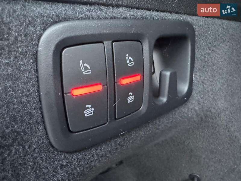 Внедорожник / Кроссовер Audi Q7 2016 в Ровно