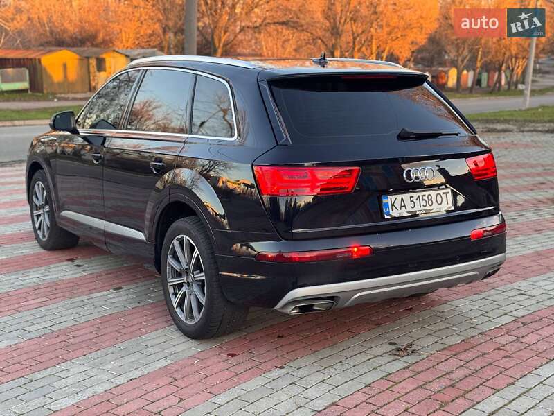 Внедорожник / Кроссовер Audi Q7 2017 в Запорожье