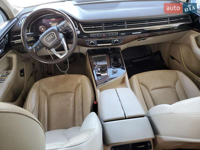 Внедорожник / Кроссовер Audi Q7 2018 в Киеве