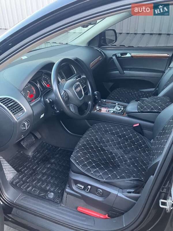 Позашляховик / Кросовер Audi Q7 2010 в Запоріжжі