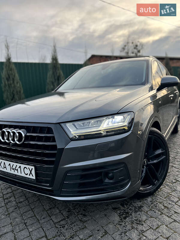 Внедорожник / Кроссовер Audi Q7 2016 в Житомире