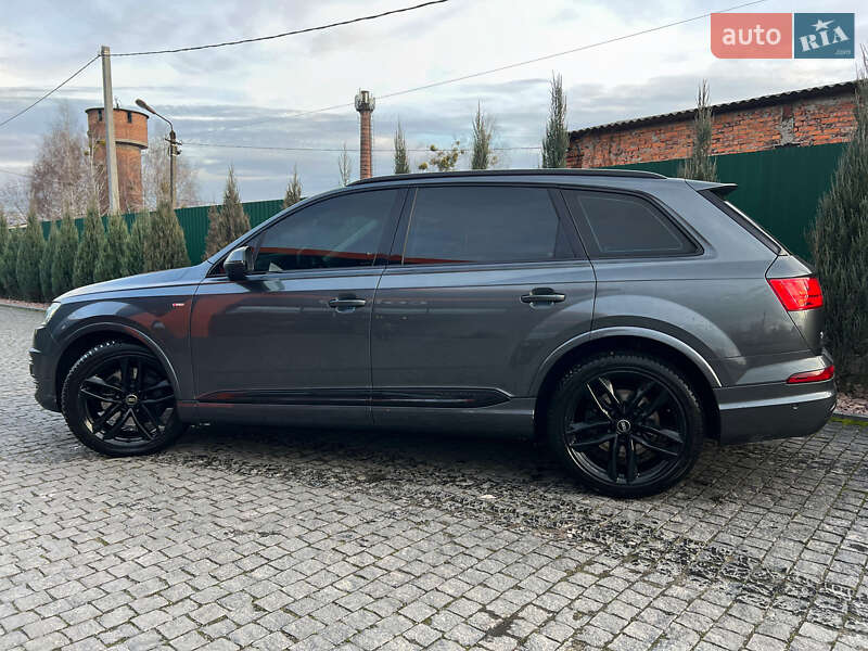 Внедорожник / Кроссовер Audi Q7 2016 в Житомире