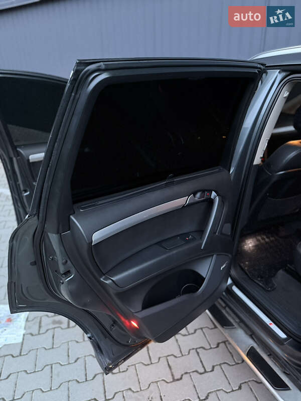 Внедорожник / Кроссовер Audi Q7 2009 в Тернополе