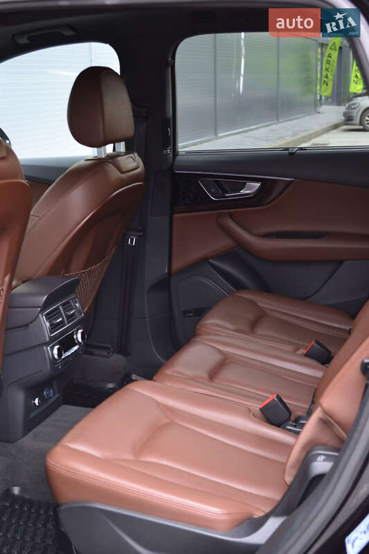 Внедорожник / Кроссовер Audi Q7 2018 в Ивано-Франковске