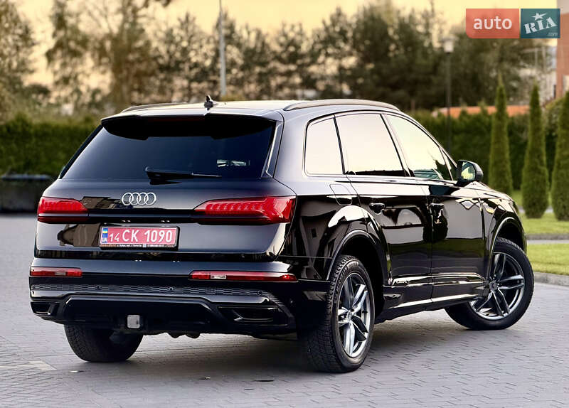 Внедорожник / Кроссовер Audi Q7 2022 в Львове