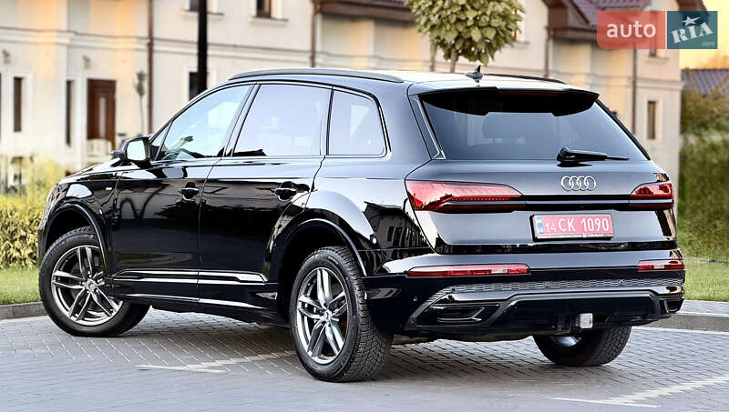 Внедорожник / Кроссовер Audi Q7 2022 в Львове