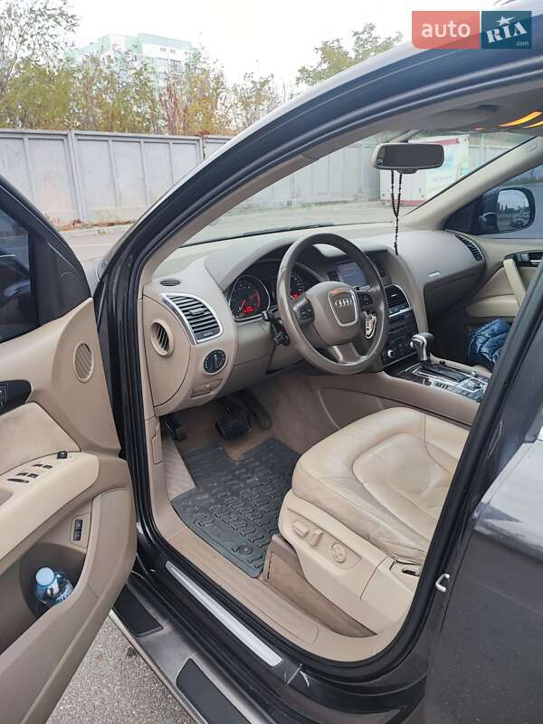 Позашляховик / Кросовер Audi Q7 2007 в Харкові