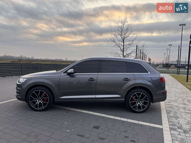 Позашляховик / Кросовер Audi Q7 2019 в Мукачевому