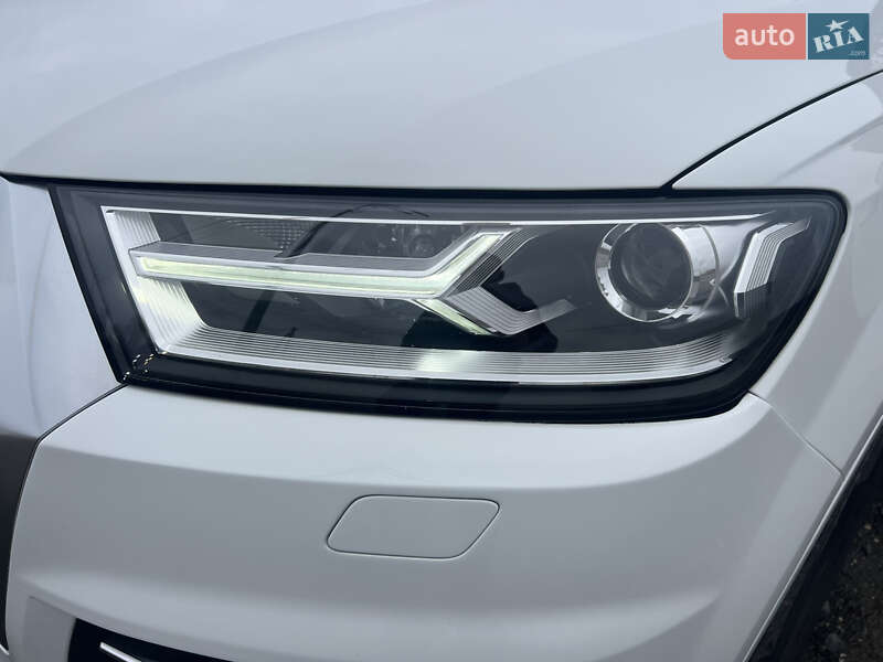 Позашляховик / Кросовер Audi Q7 2018 в Києві