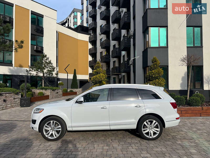 Позашляховик / Кросовер Audi Q7 2012 в Києві